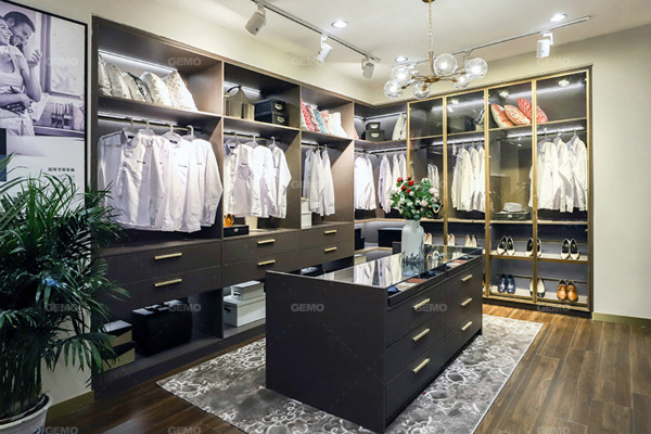 常熟柜猫衣帽间