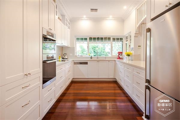 全屋定制厨房装修