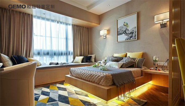 五金店转型开轻奢定制店怎么样