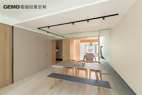 轻奢定制加盟选品牌还是当地加工厂？