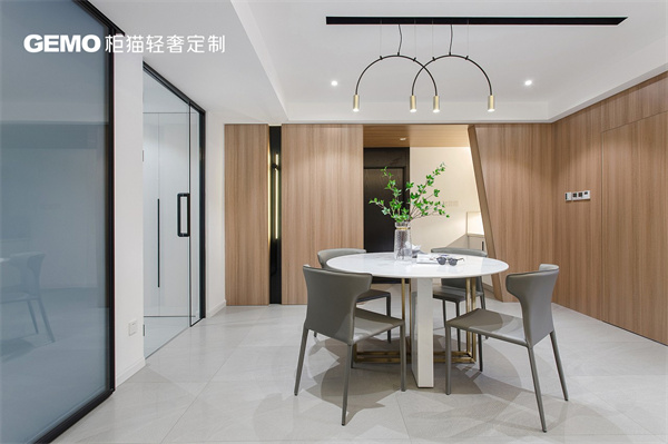 成品家具店转行做轻奢定做家具怎么样？适合吗？