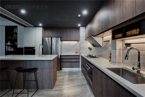 轻奢定制家具加盟店如何做到生意火爆，有什么经营技巧？